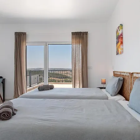 Peace House * Lourinhã