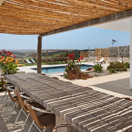 فيلة Peace House لورينها